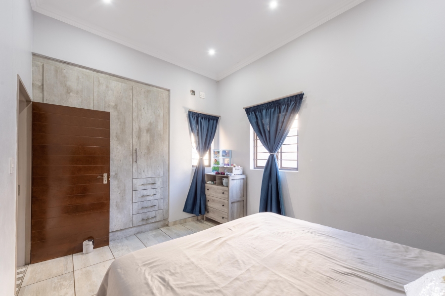 3 Bedroom Property for Sale in Geelhoutpark North West